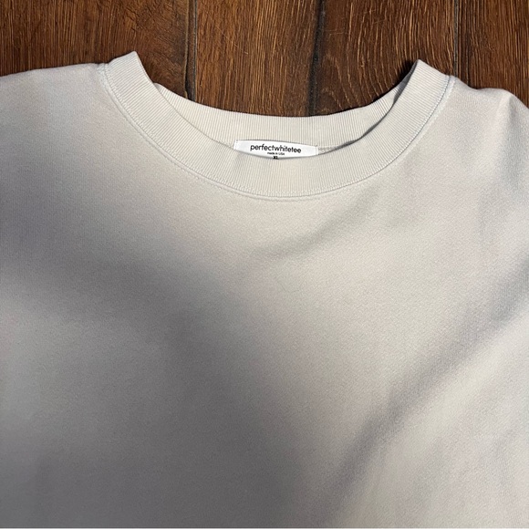 New Perfectwhitetee Tyler French terry sweatshirt SZ SM - Picture 3 of 5